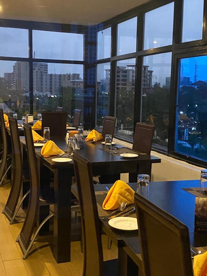 לגוס Posh Hotel And Suites Victoria Island מראה חיצוני תמונה