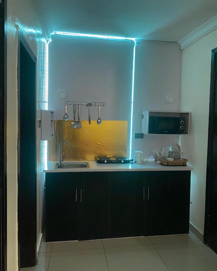לגוס Posh Hotel And Suites Victoria Island מראה חיצוני תמונה