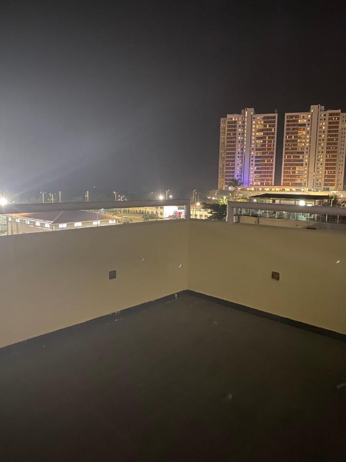 לגוס Posh Hotel And Suites Victoria Island מראה חיצוני תמונה