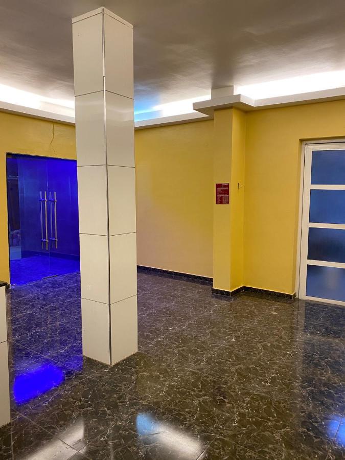 לגוס Posh Hotel And Suites Victoria Island מראה חיצוני תמונה