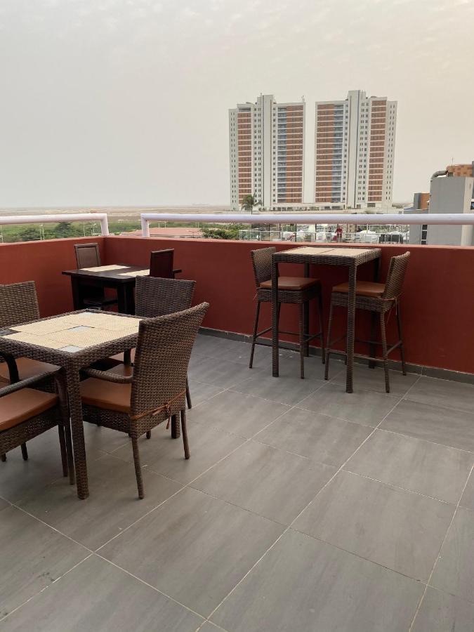 לגוס Posh Hotel And Suites Victoria Island מראה חיצוני תמונה